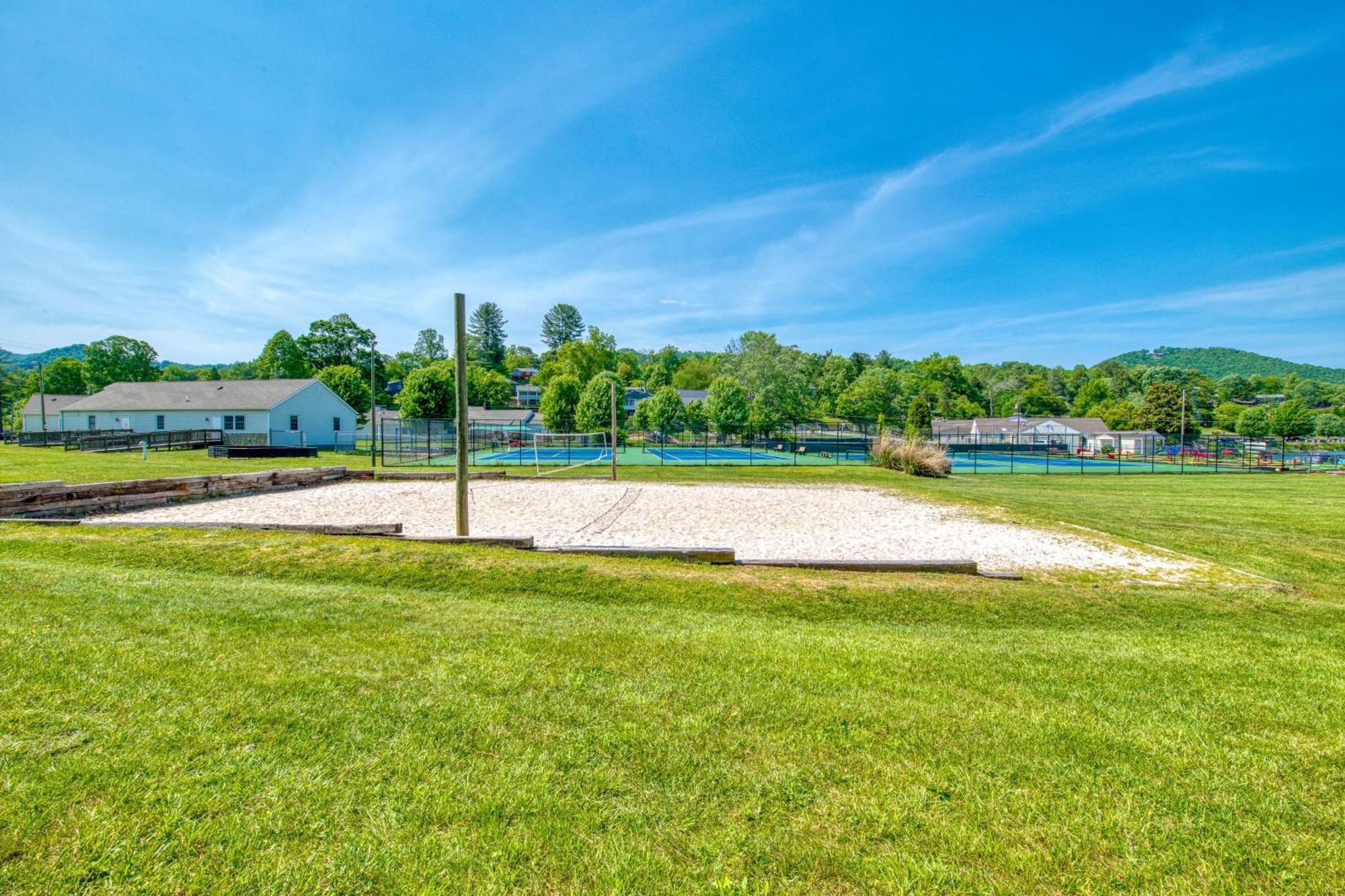 English Roses Lake Junaluska Εξωτερικό φωτογραφία